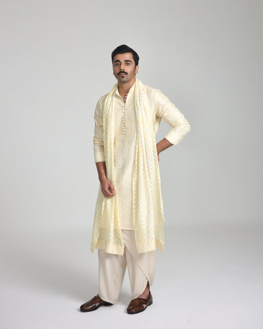 Cube Luppi Button Kurta with Stole