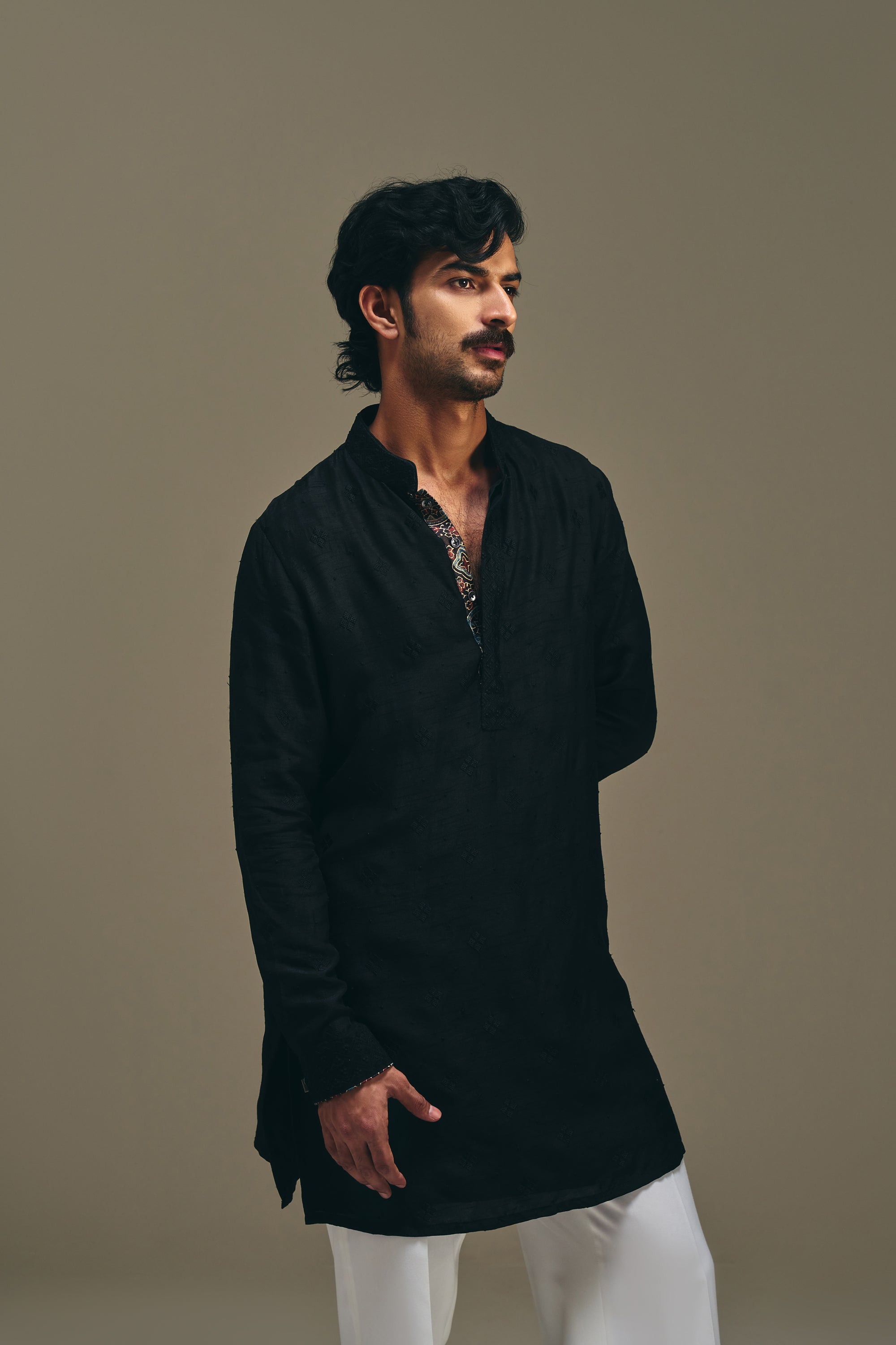 Meander Achkan